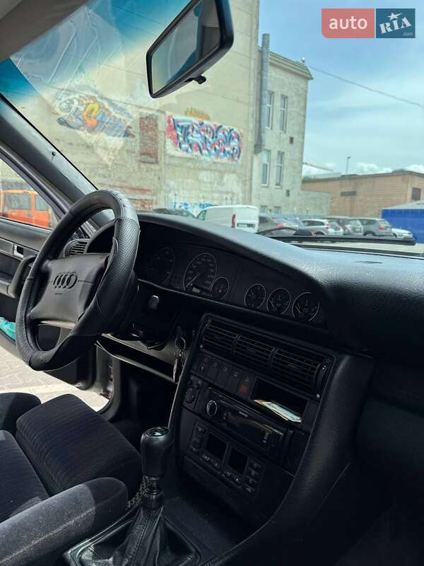 Седан Audi A6 1996 в Тернополе