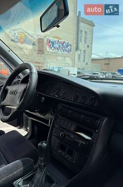 Седан Audi A6 1996 в 