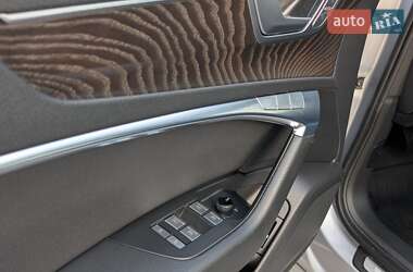 Седан Audi A6 2019 в 