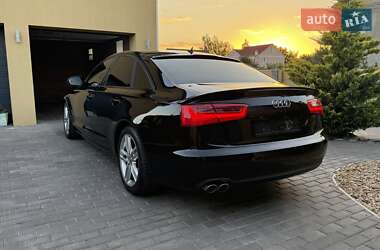 Седан Audi A6 2013 в 