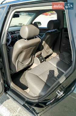 Универсал Audi A6 2001 в 