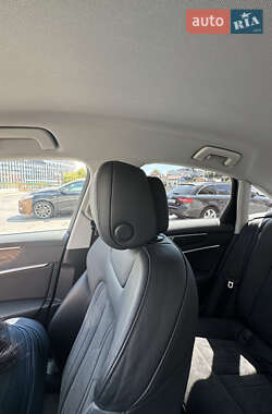 Седан Audi A6 2021 в 