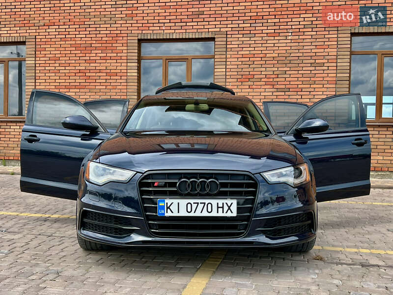 Седан Audi A6 2014 в Киеве