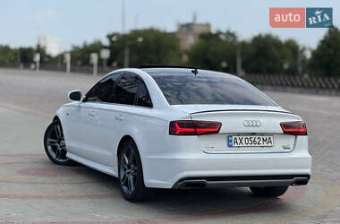 Седан Audi A6 2016 в 