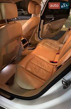 Седан Audi A6 2012 в 