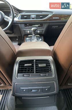 Седан Audi A6 2014 в 
