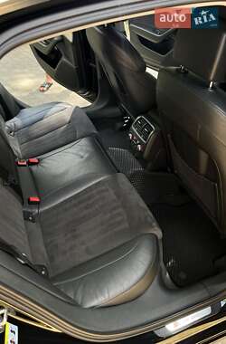 Седан Audi A6 2016 в 