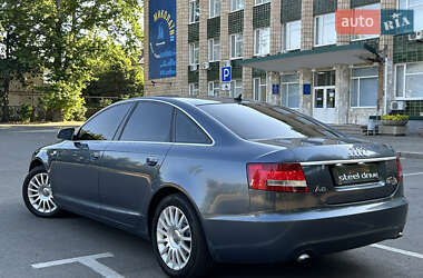 Седан Audi A6 2004 в 