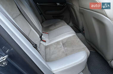 Седан Audi A6 2004 в 