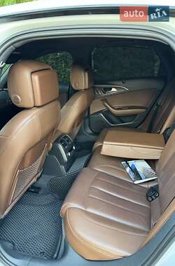 Седан Audi A6 2015 в 