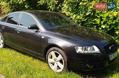 Седан Audi A6 2004 в 