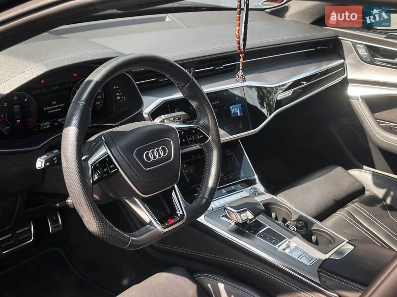 Седан Audi A6 2018 в Ужгороде