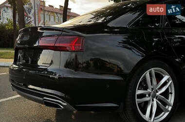 Седан Audi A6 2014 в 
