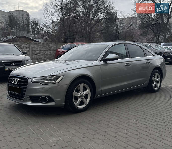 Седан Audi A6 2013 в Рівному