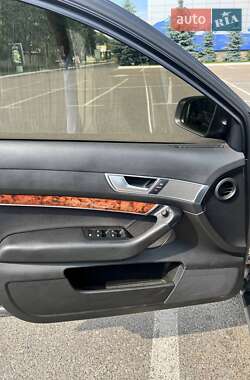 Седан Audi A6 2004 в 
