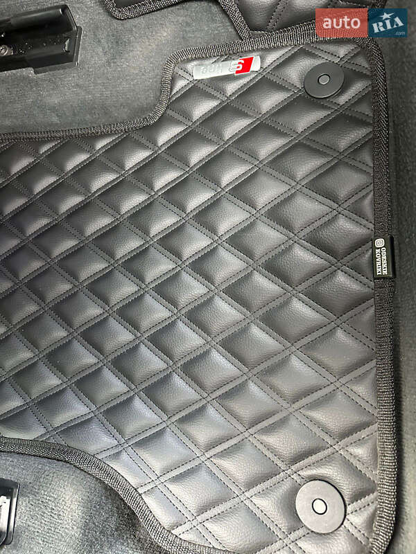 Седан Audi A6 2012 в Измаиле