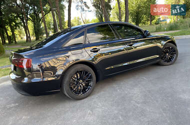 Седан Audi A6 2013 в 