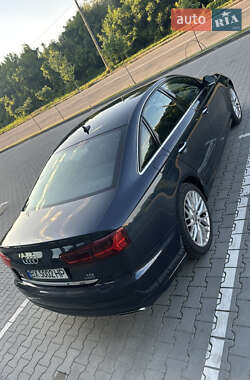 Седан Audi A6 2015 в 