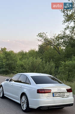 Седан Audi A6 2015 в 