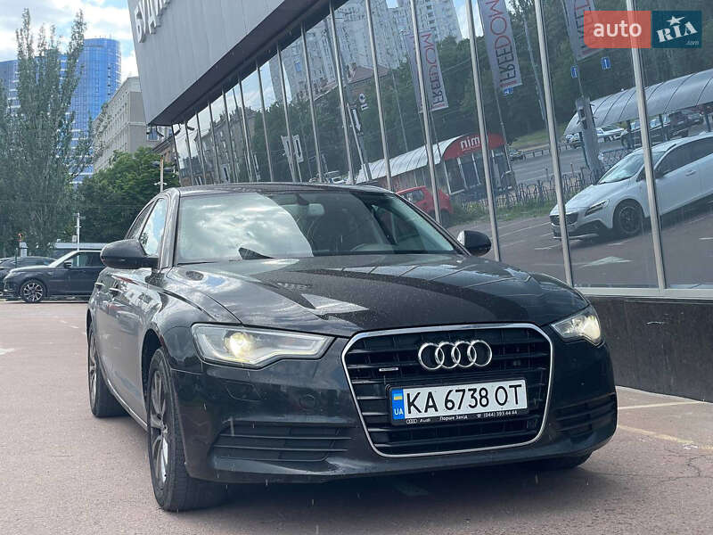 Седан Audi A6 2012 в 