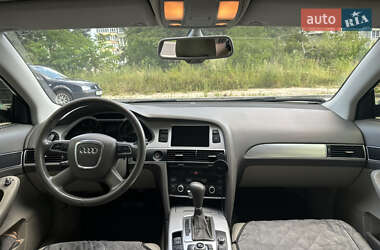 Седан Audi A6 2010 в 