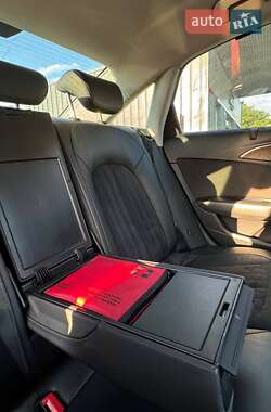 Седан Audi A6 2013 в 