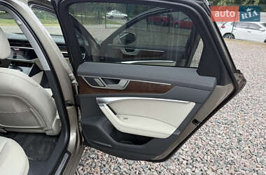 Седан Audi A6 2019 в 