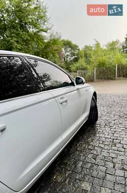 Седан Audi A6 2012 в 