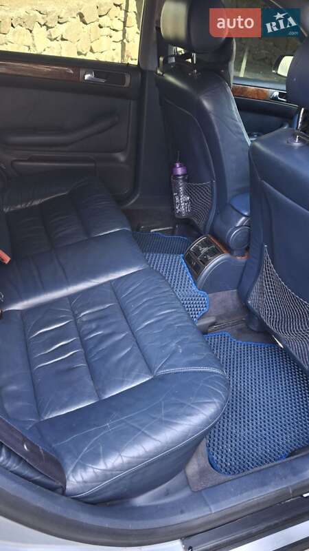 Седан Audi A6 1998 в Богуславе