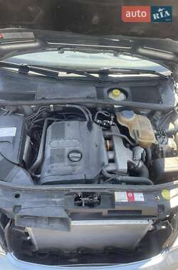 Седан Audi A6 1999 в 
