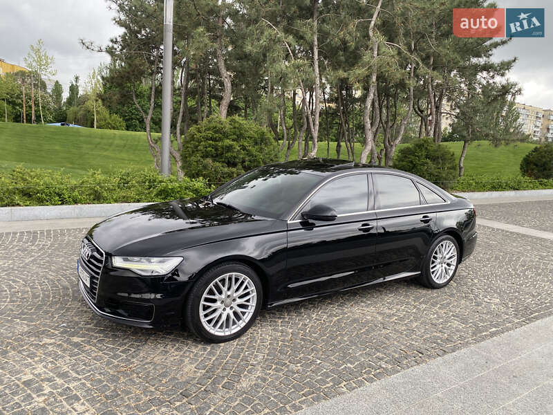 Седан Audi A6 2015 в 