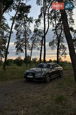 Седан Audi A6 2011 в Новомосковске