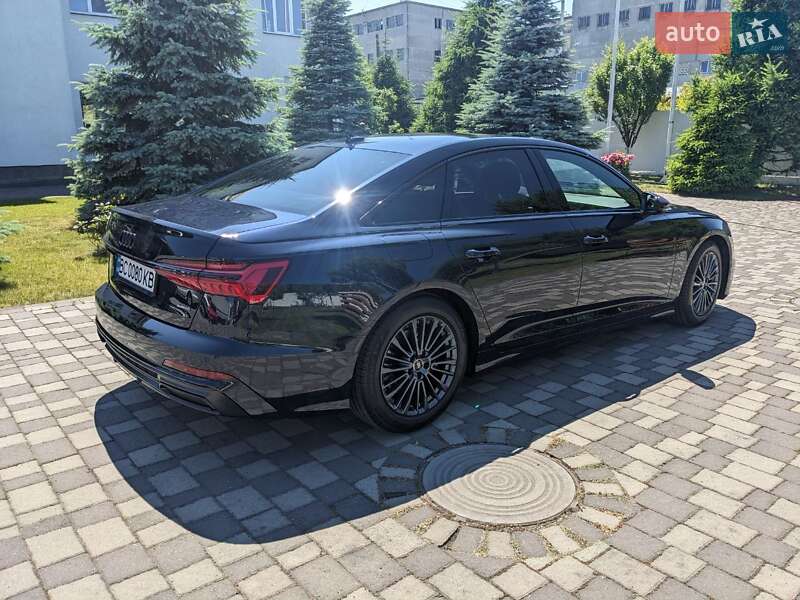 Седан Audi A6 2022 в Львове