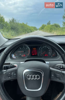 Седан Audi A6 2004 в 