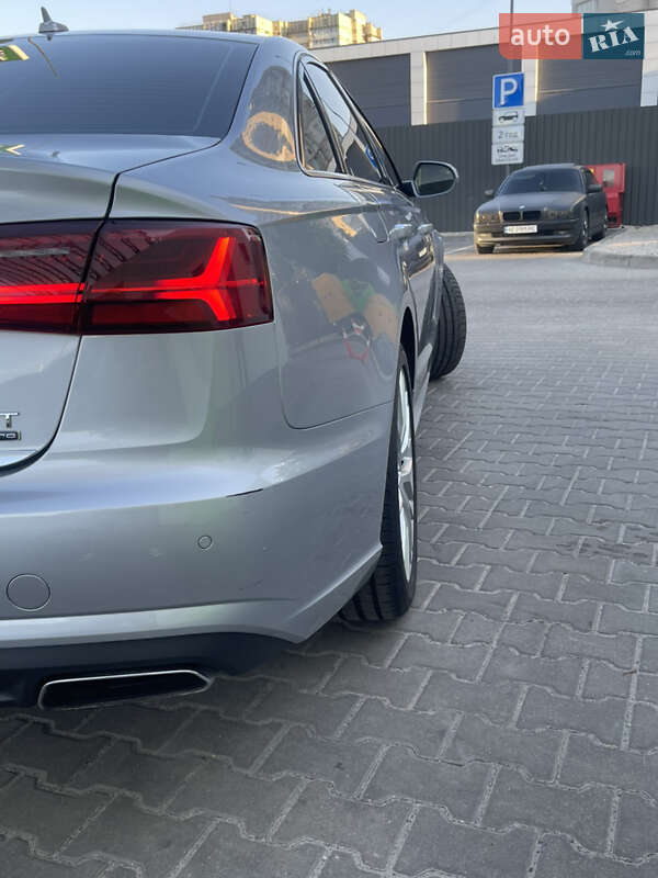 Седан Audi A6 2015 в Днепре