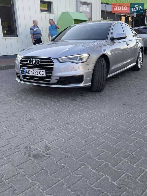 Седан Audi A6 2015 в Днепре