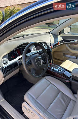 Седан Audi A6 2010 в 