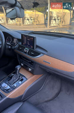 Седан Audi A6 2015 в 