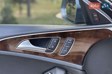 Седан Audi A6 2015 в 
