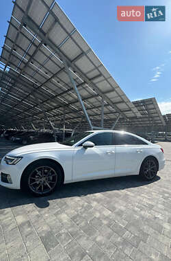 Седан Audi A6 2021 в 