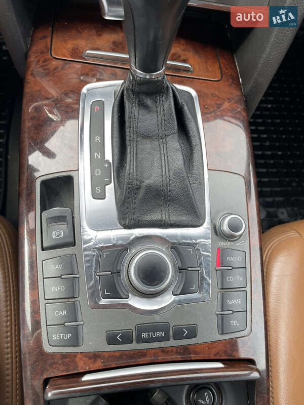 Седан Audi A6 2004 в Городку