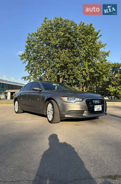Седан Audi A6 2014 в 
