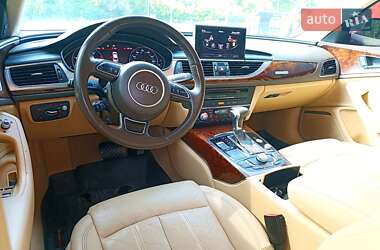 Седан Audi A6 2014 в 