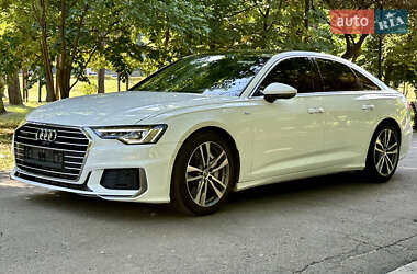 Седан Audi A6 2019 в 