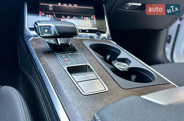 Седан Audi A6 2019 в 