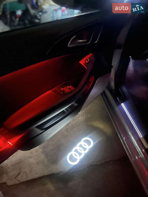 Седан Audi A6 2013 в Умані