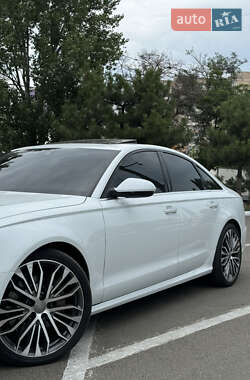 Седан Audi A6 2015 в 