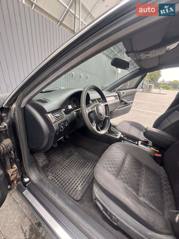 Универсал Audi A6 2000 в Самборе