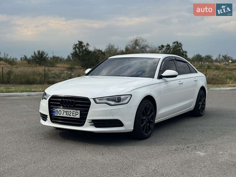 Седан Audi A6 2012 в Покровському