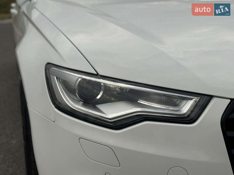 Седан Audi A6 2012 в Покровському